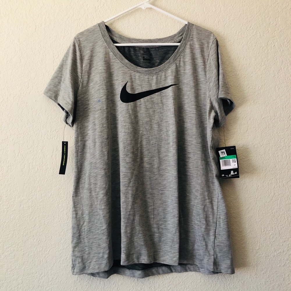 NWT Nike t shirt